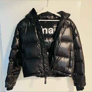 TNA The super Puff Shorty Hi-Gloss